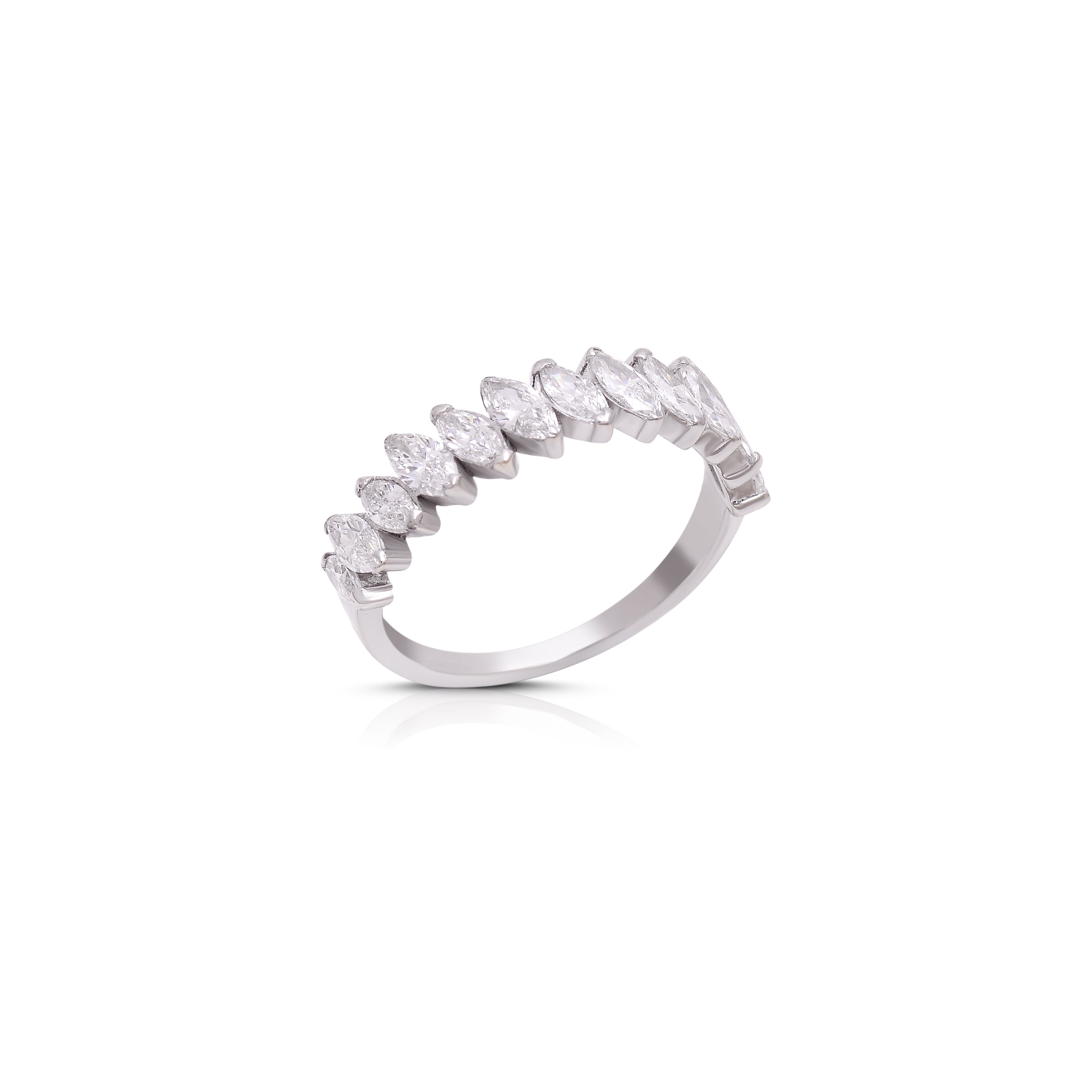 4K GOLD MARQUISE BAND
