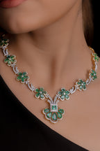 4K GOLD DIAMOND AND EMERALD FLORAL NECKLACE