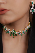 CHOKER NECKLACE WITH MATCHING EARRINGS
