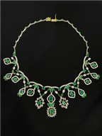 4K GOLD GREEN AND WHITE NACKLACE